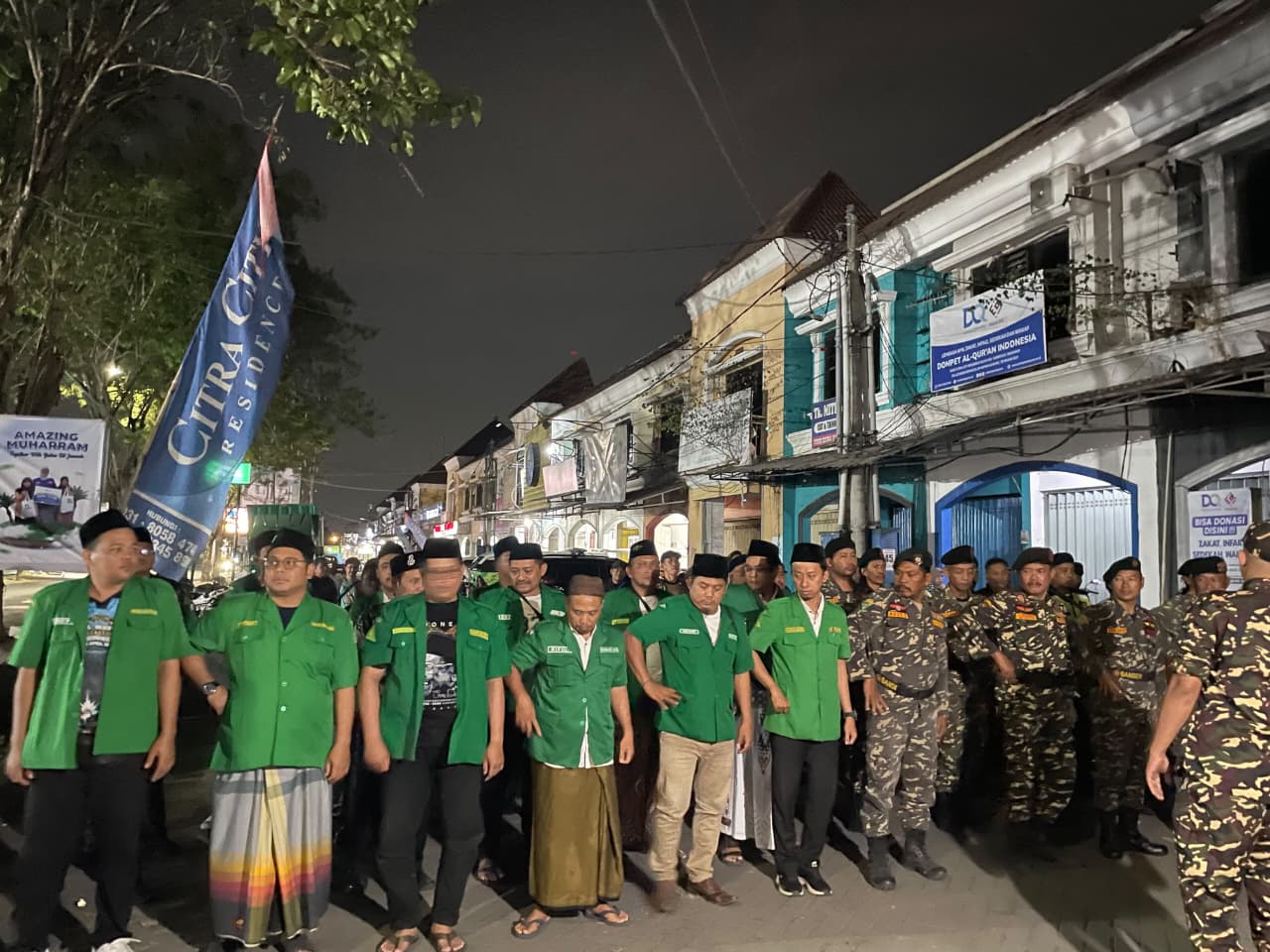 Ansor dan Banser Sisir Toko Miras di Sidoarjo