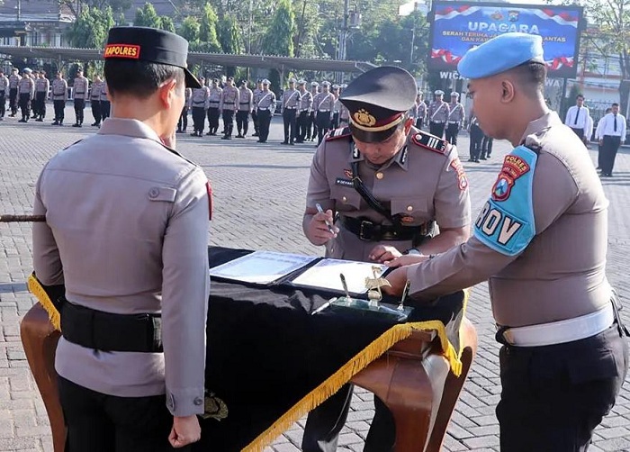  Kasatlantas dan Kapolsek Sukorejo Polres Pasuruan Resmi Berganti