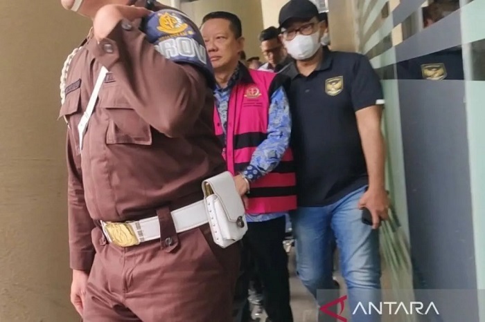 Diperiksa Hampir 7 Jam, Febrie Adriansyah Dicecar Soal Tan Kian