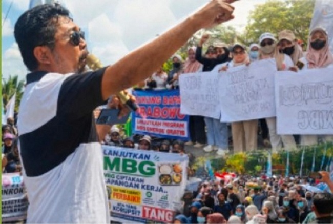 Demonstrasi Dukung MBG di Lamongan Libatkan Ribuan Massa dan Pemilik SPPG