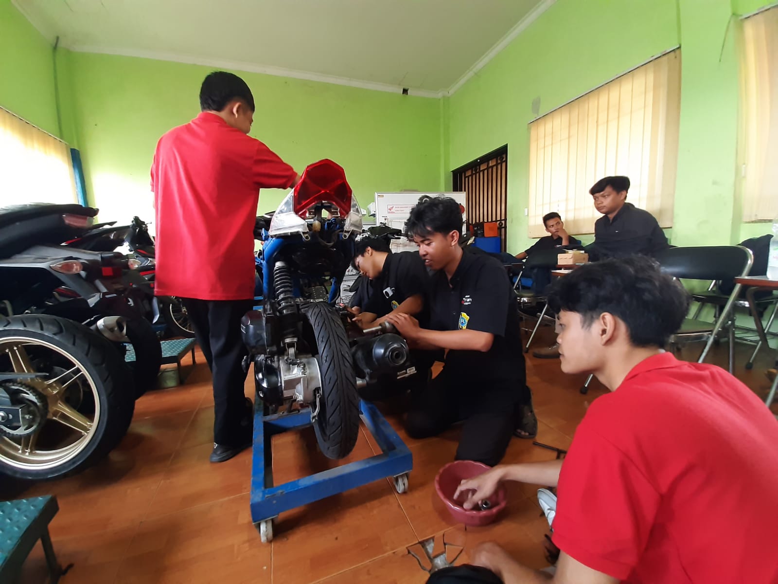 Disnakertrans Tulungagung Gelar Pelatihan Otomotif, Masyarakat Antusias Mendaftar