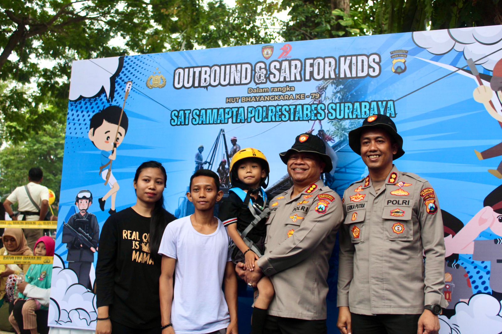 Outbound & SAR For Kids Meriahkan HUT Ke-79 Bhayangkara di Surabaya, Anak-anak Makin Dekat dengan Polisi