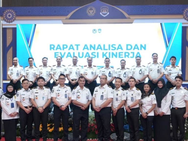 Imigrasi Kediri Jadi Tuan Rumah Evaluasi Kinerja Imigrasi Jatim, Tekankan Transformasi Layanan dan Pengawasan