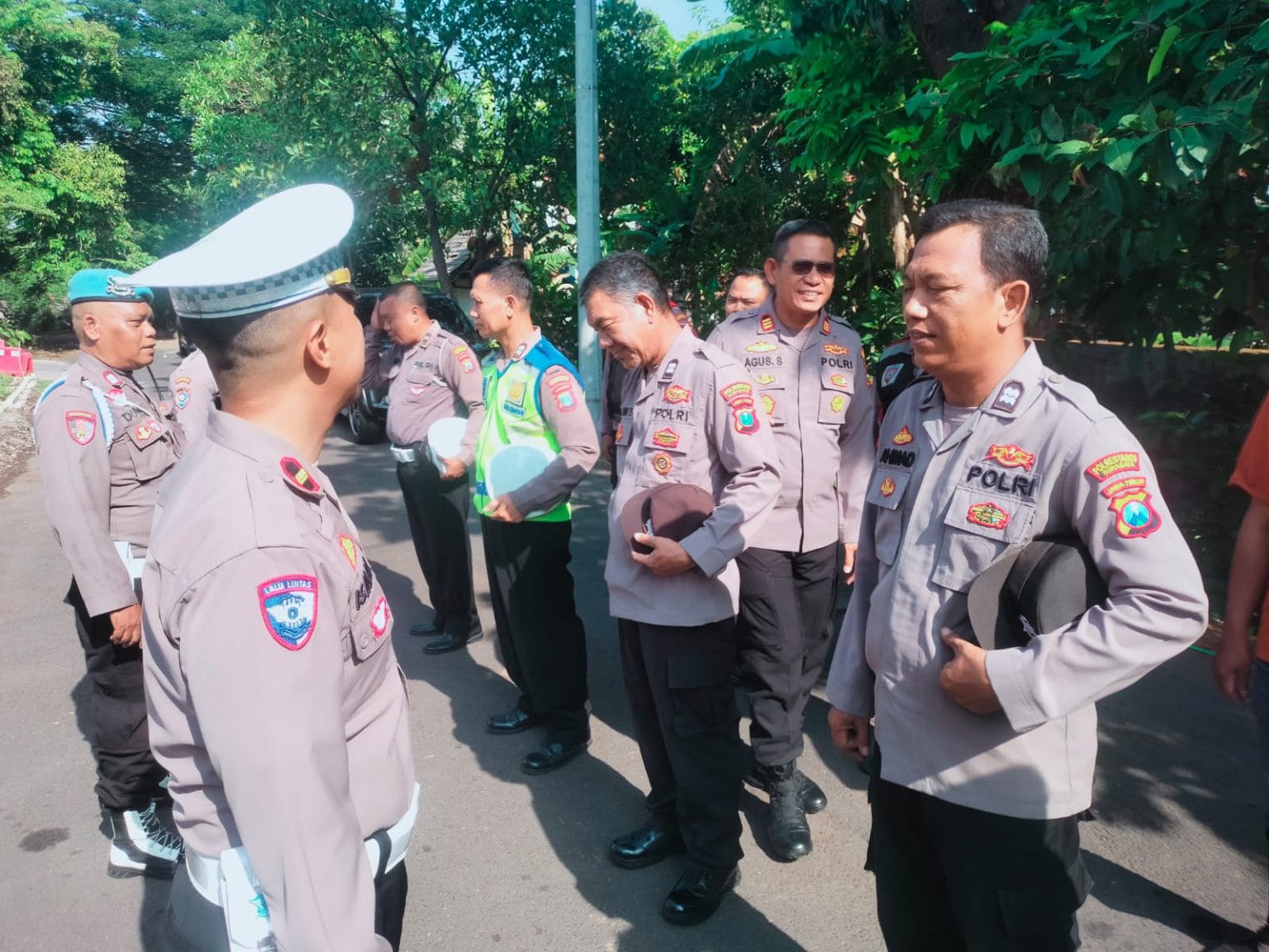 Kapolsek Rungkut Lakukan Pengecekan Sikap Tampang Anggota