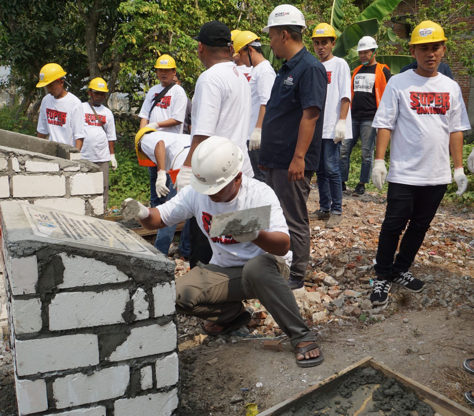 Kolaborasi dengan BNNK Tuban, SIG Gelar Pelatihan Pembangunan Infrastruktur Gedung