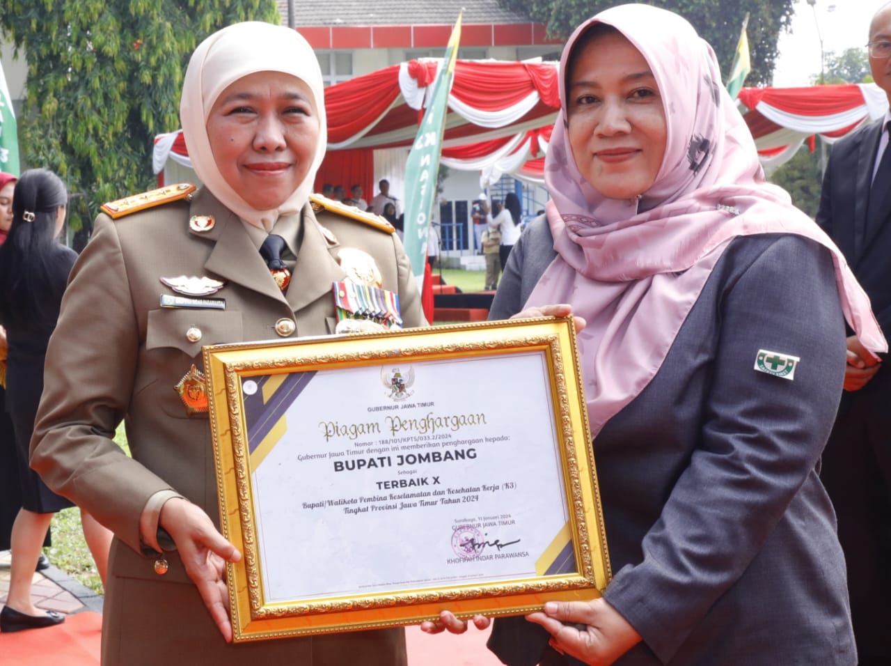 Kabupaten Jombang Terima Penghargaan  sebagai Pembina K3 dari Gubernur Jatim