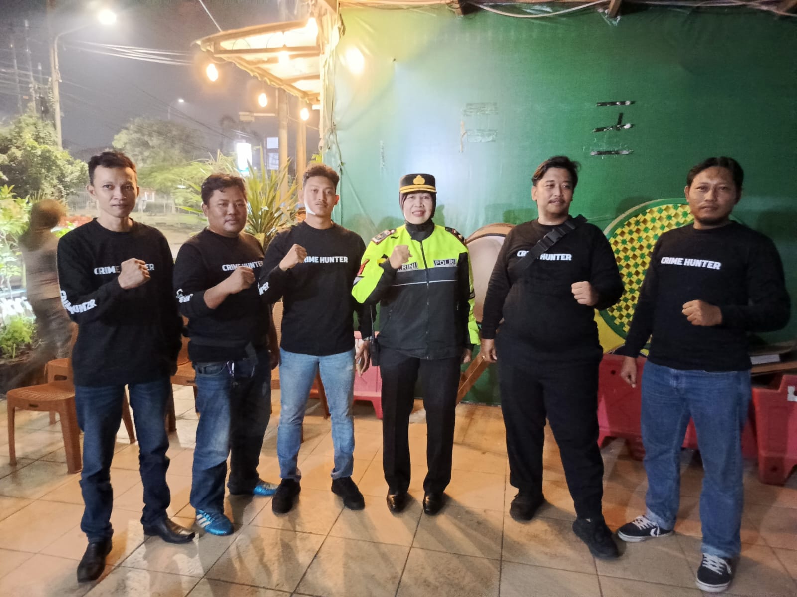 Kapolsek Karangpilang Pimpin Pengamanan Malam Takbiran, Pastikan Kondusivitas Wilayah