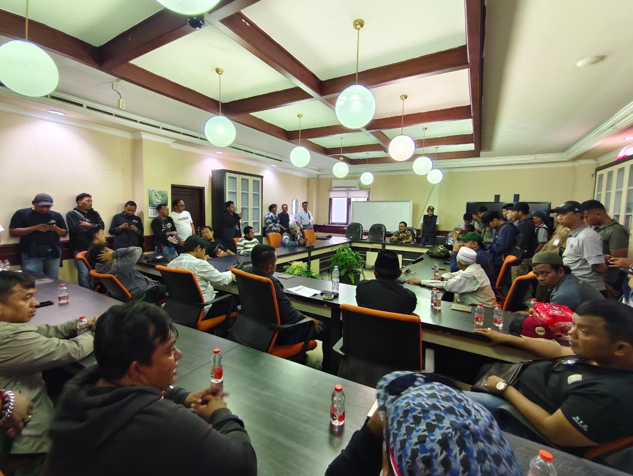 Demo Jagal dan Pedagang Daging Sapi, DPRD Surabaya Fasilitasi Ruang Dialog untuk Cari Solusi