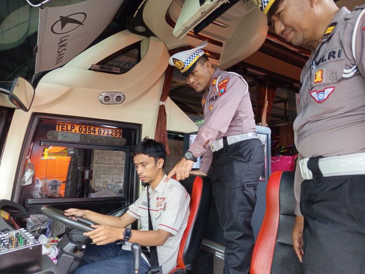 Satlantas Polres Kediri Kota Gelar Ramp Check Kendaraan Pastikan Kamsel