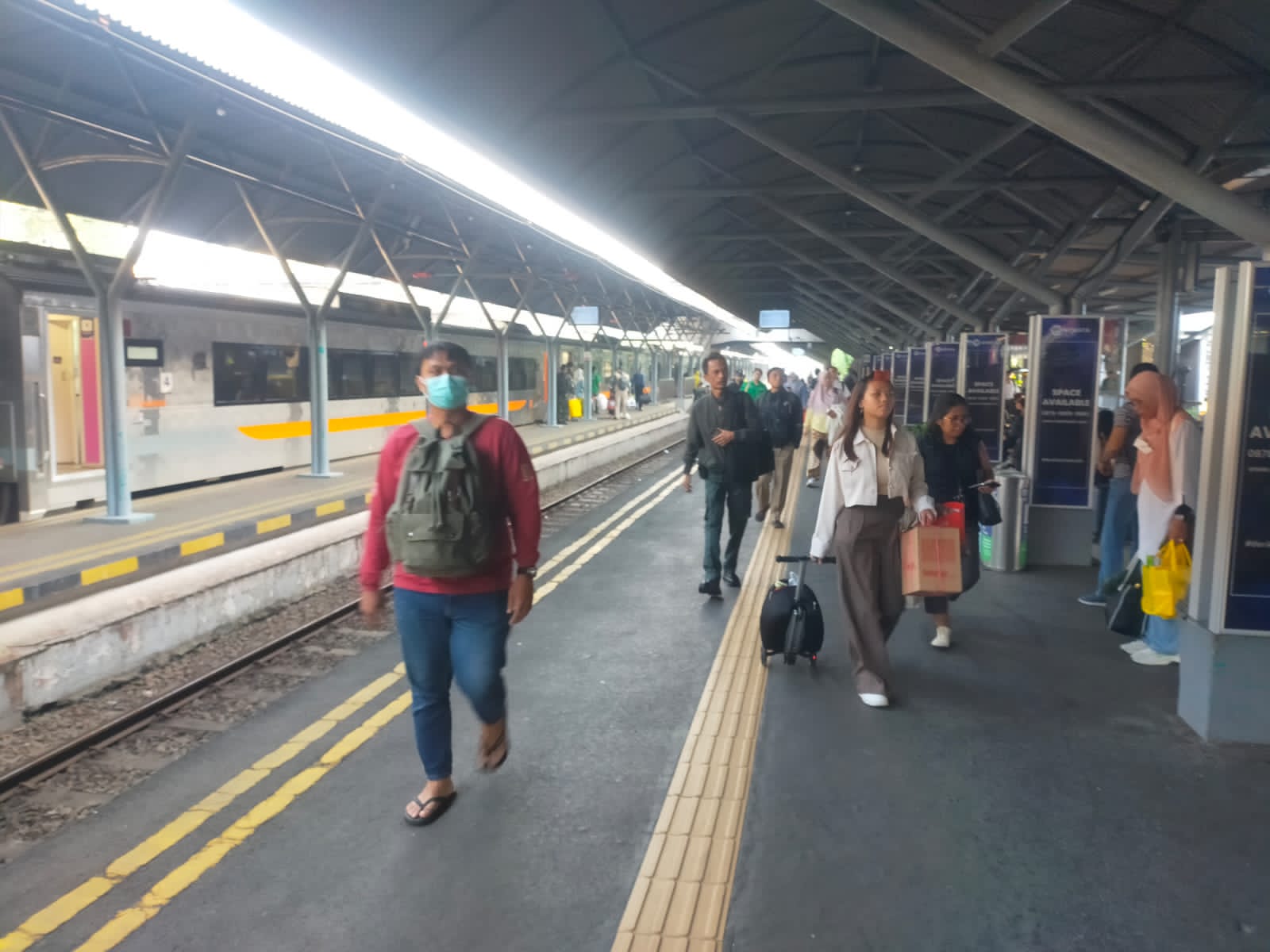 May Day, KAI Daop 8 Imbau Penumpang Datang Lebih Awal ke Stasiun