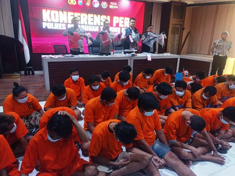 Polres Pelabuhan Tanjung Perak Surabaya Amankan 54 Tersangka dalam Operasi Sikat Semeru 2025
