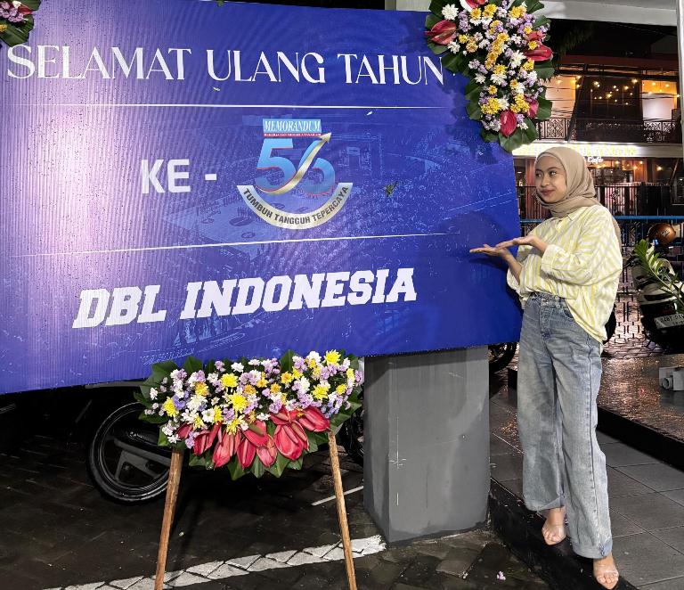 HUT Ke-56 SKH Memorandum, DBL Indonesia Kirimkan Karangan Bunga