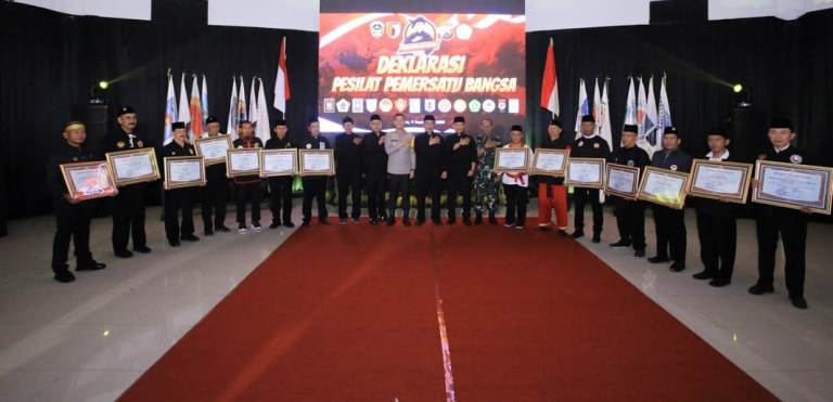 Jaga Damai Madiun, Kapolres Pimpin Deklarasi Pesilat Pemersatu Bangsa