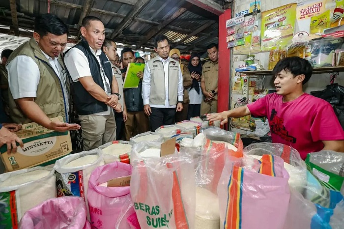 Satgas Pangan Polda Jatim Usut Penjualan Beras Premium di Atas HET