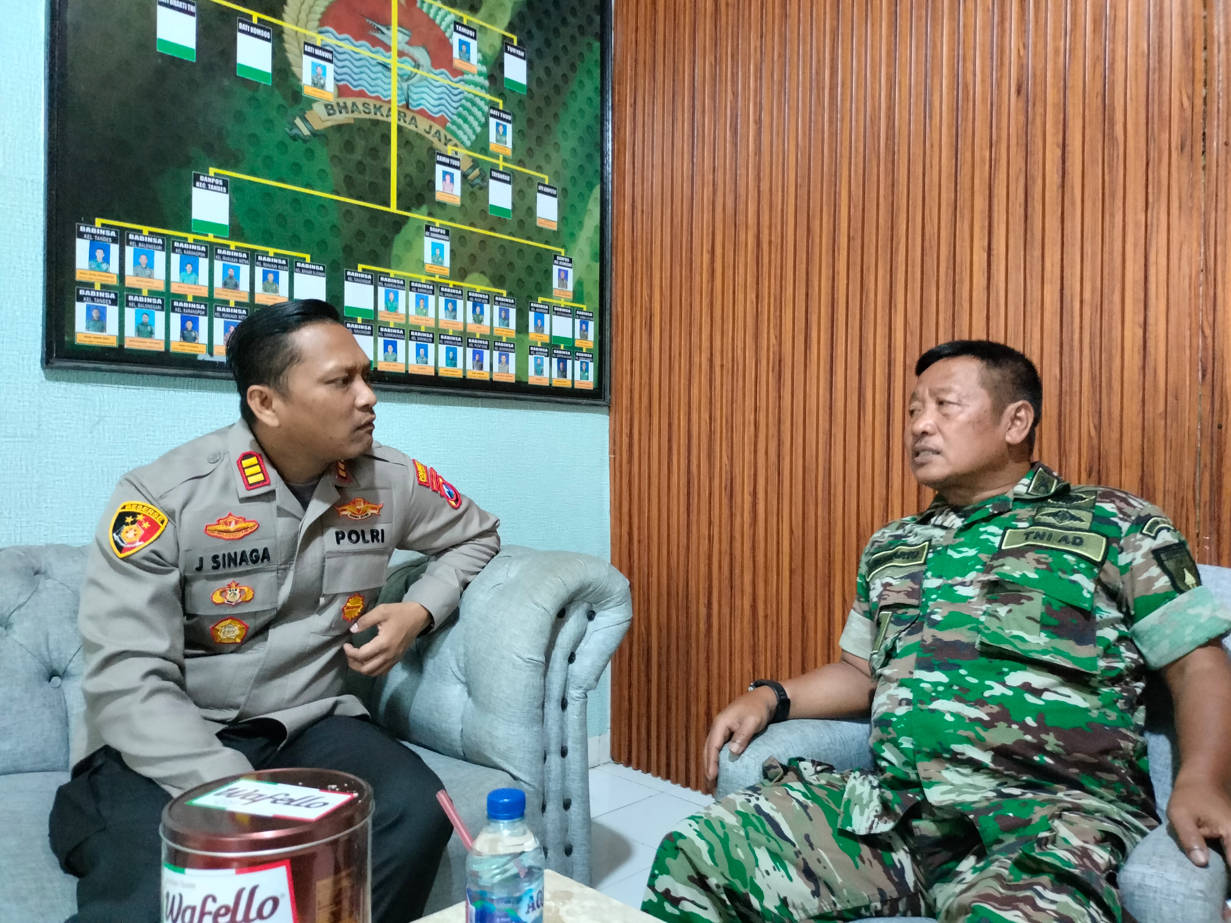 Kapolsek Tandes Kunker ke Danramil, Perkuat Komunikasi dan Koordinasi dengan Elemen Masyarakat