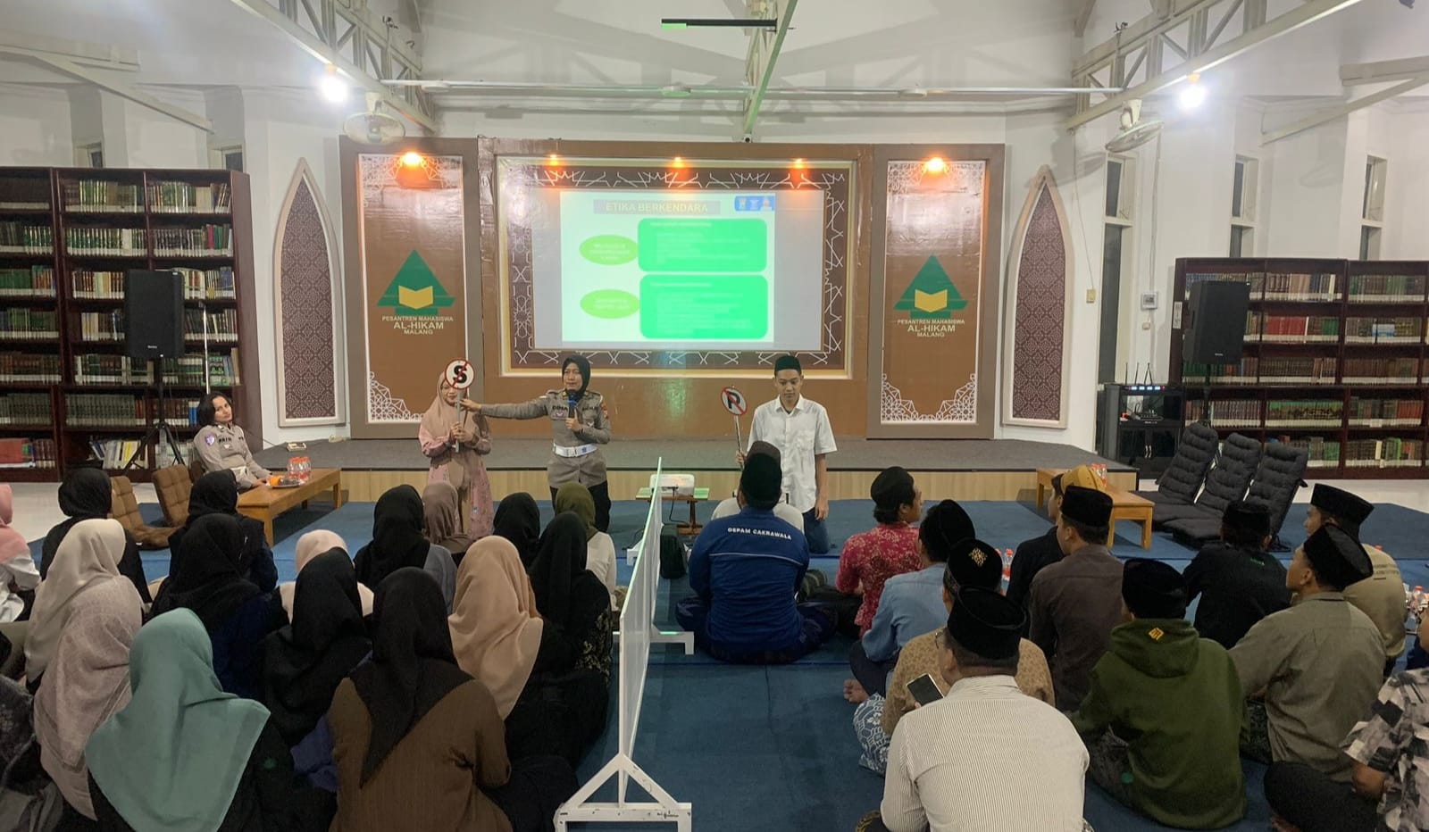 Satlantas Polresta Malang Kota Sosialiasi Kamsel ke Santri Ponpes