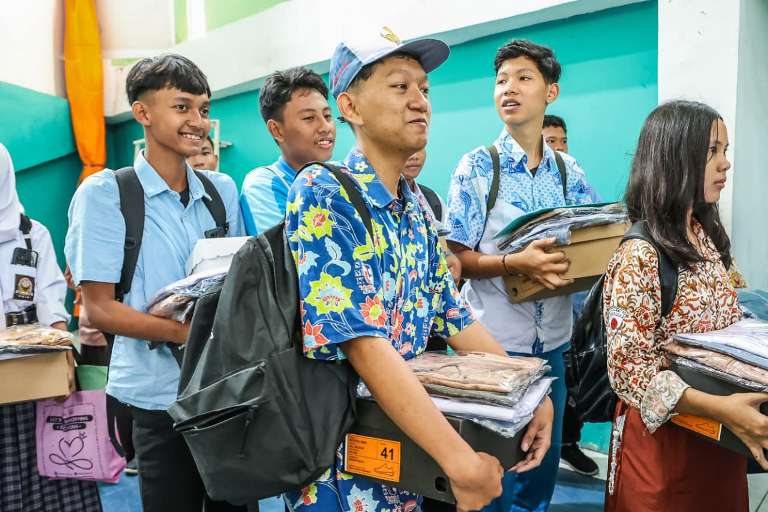 Pemkot Surabaya Siapkan Beasiswa Rp71,5 Miliar untuk 16.787 Siswa SMA/SMK/MA di Tahun 2026
