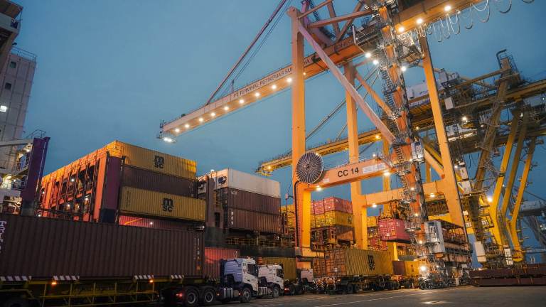 Hingga Juli 2025, Arus Peti Kemas TPS Tetap Tumbuh