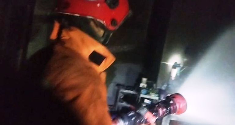 Ditinggal Empat Hari ke Luar Kota, Rumah Warga Menganti Gresik Hangus Terbakar