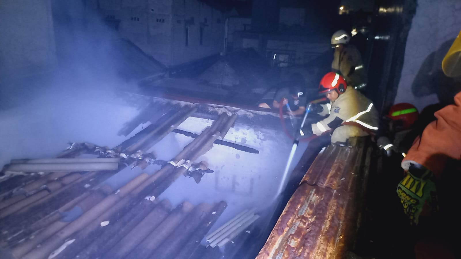 Rumah Semi Permanen Kapas Lor Wetan Ludes Terbakar