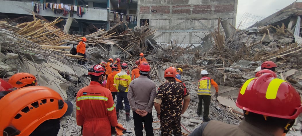 Masuki Hari Ketujuh, Total 37 Jenazah Dievakuasi dari Reruntuhan Musala Ponpes Al Khoziny