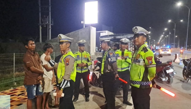 Antisipasi Balap Liar di Exit Tol, Satlantas Polres Situbondo Sisir Kawasan Tol Barat