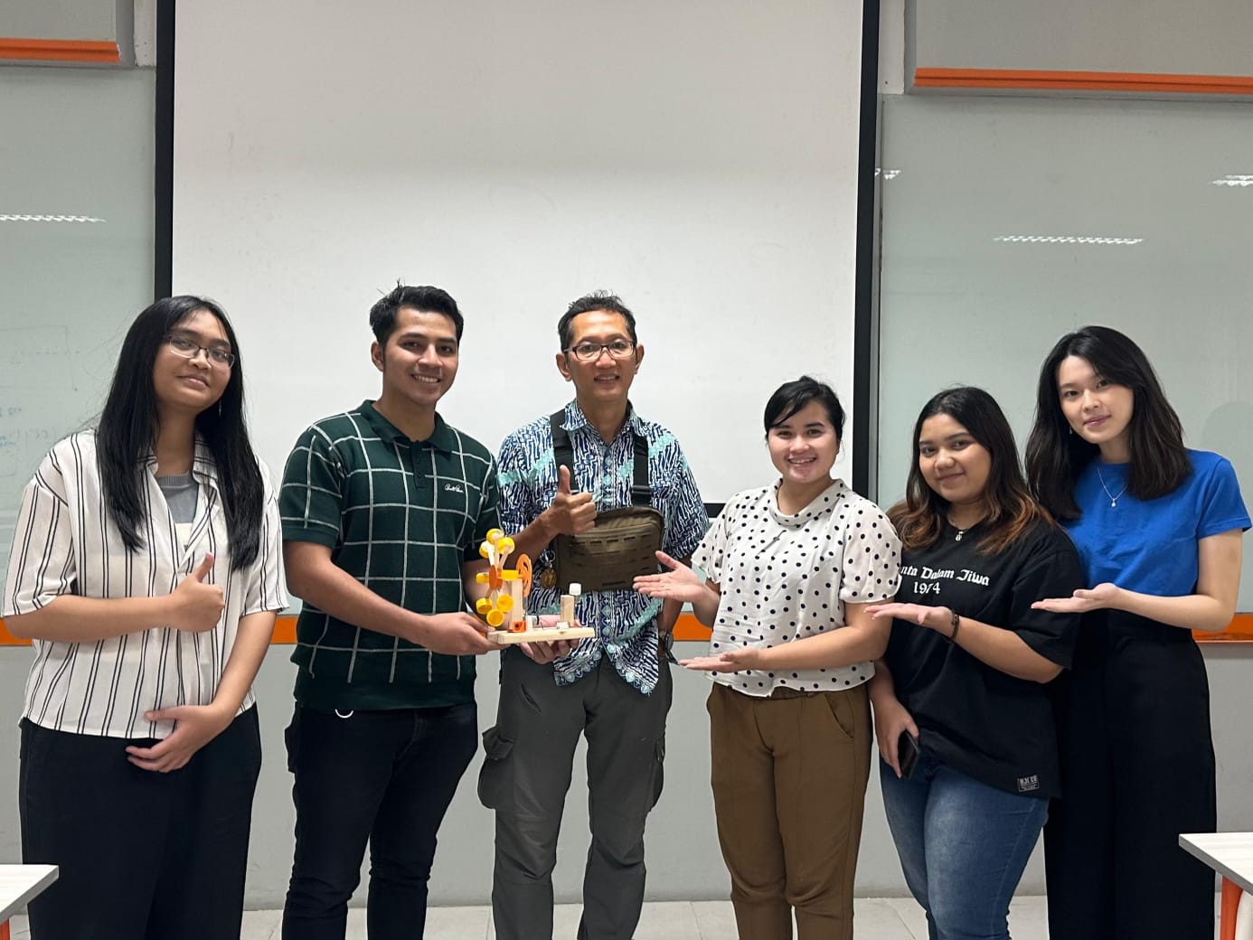 Mahasiswa UC Ciptakan Ide Pemanfaatan Mikrohidro untuk Pembangkit Listrik