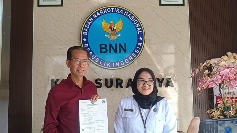 Tegaskan Integritas, Ketua DPRD Surabaya Buktikan Diri Bebas Narkoba Melalui Tes Urine di BNN