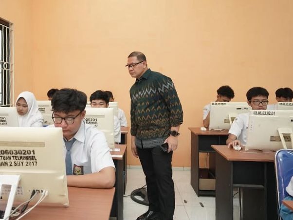 TKA Dimulai, 390 Ribu Siswa di Jatim Ikuti Tes Pengganti UN