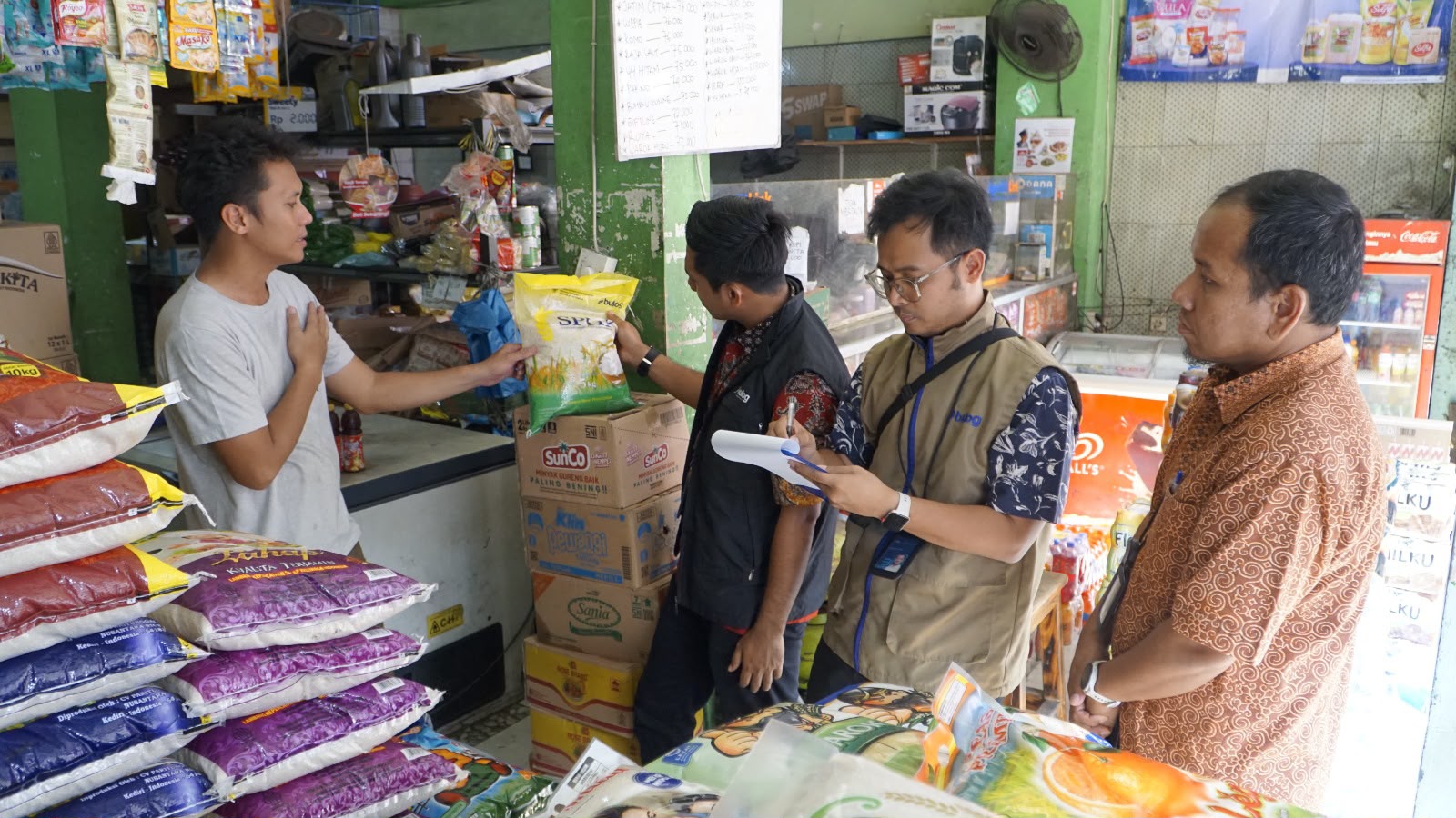  Bulog Jatim Bentuk Satgas Khusus Antisipasi Penyelewengan Beras SPHP 