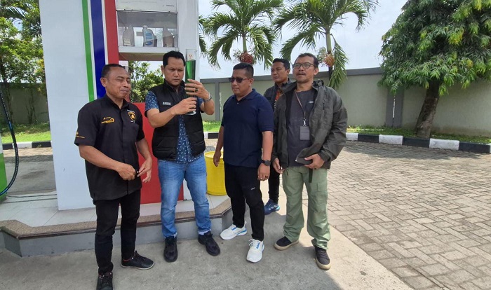 Satreskrim Ponorogo Sidak SPBU Antisipasi BBM Campur Air