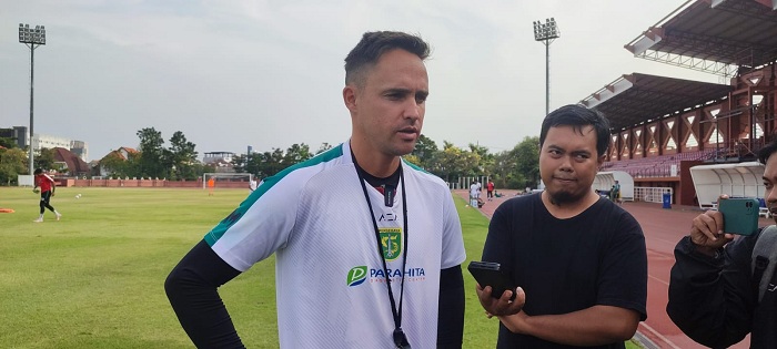 Persebaya Kembali Latihan Pasca Libur, Paul Munster Cek BB dan Lemak Pemain