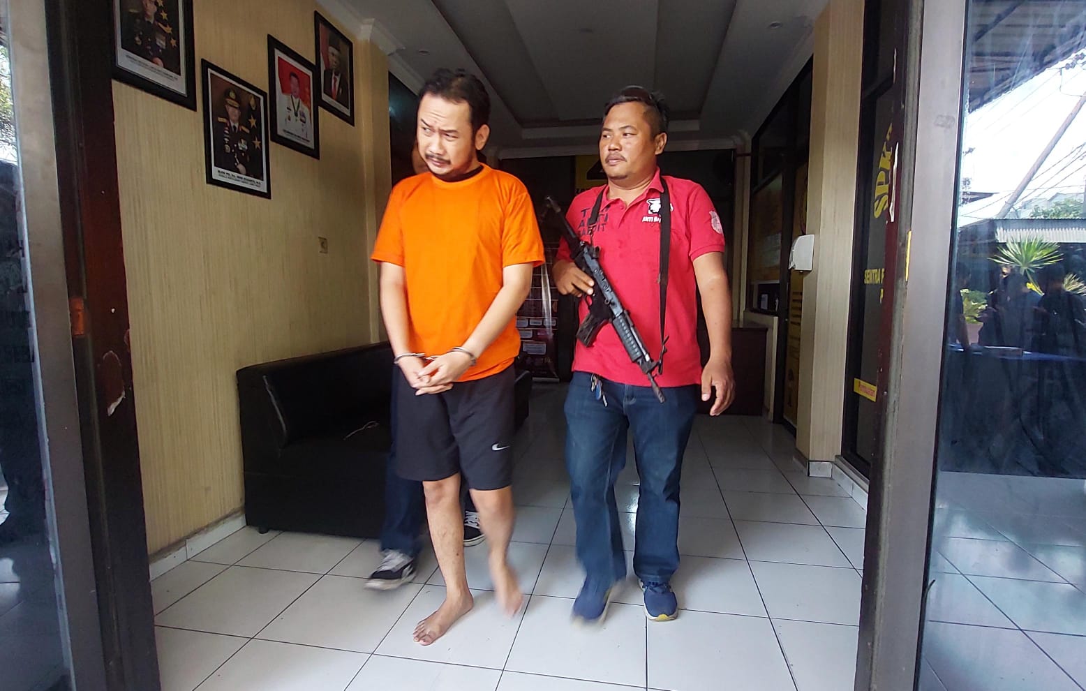 Antar Sabu di Pergudangan Kawasan Mastrip Surabaya, Kurir Asal Wiyung Ditangkap Polisi