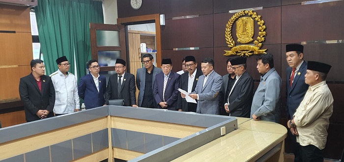 Interupsi Paripurna PKB Desak Pansus Bank Jatim, Golkar Cukup Beri Rekomendasi