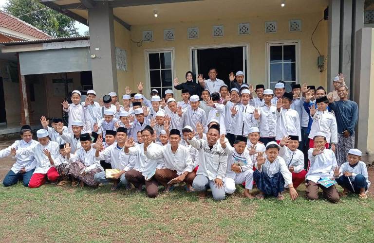 Satreskoba Polres Pasuruan Kembali Ingatkan Bahaya Narkoba kepada Santri Pondok