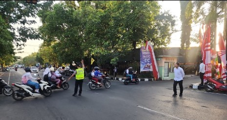 Awali Tugas Baru, Kapolres Lamongan Tancap Gas Program Commander Wish Layanan Pagi 