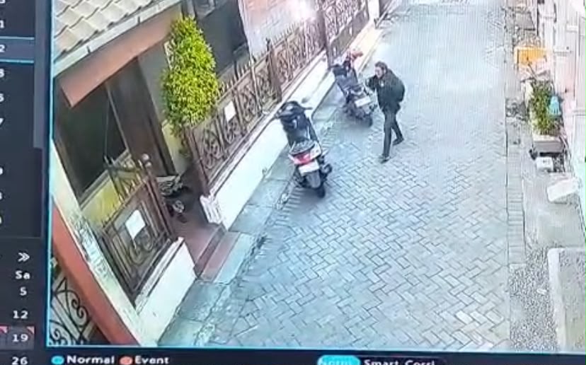 Antar Ibu Berobat, Motor Warga Gresik Diembat Maling