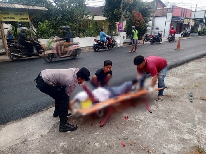 Berangkat Sekolah, Pelajar SMKN di Nglegok Tewas Tabrakan 