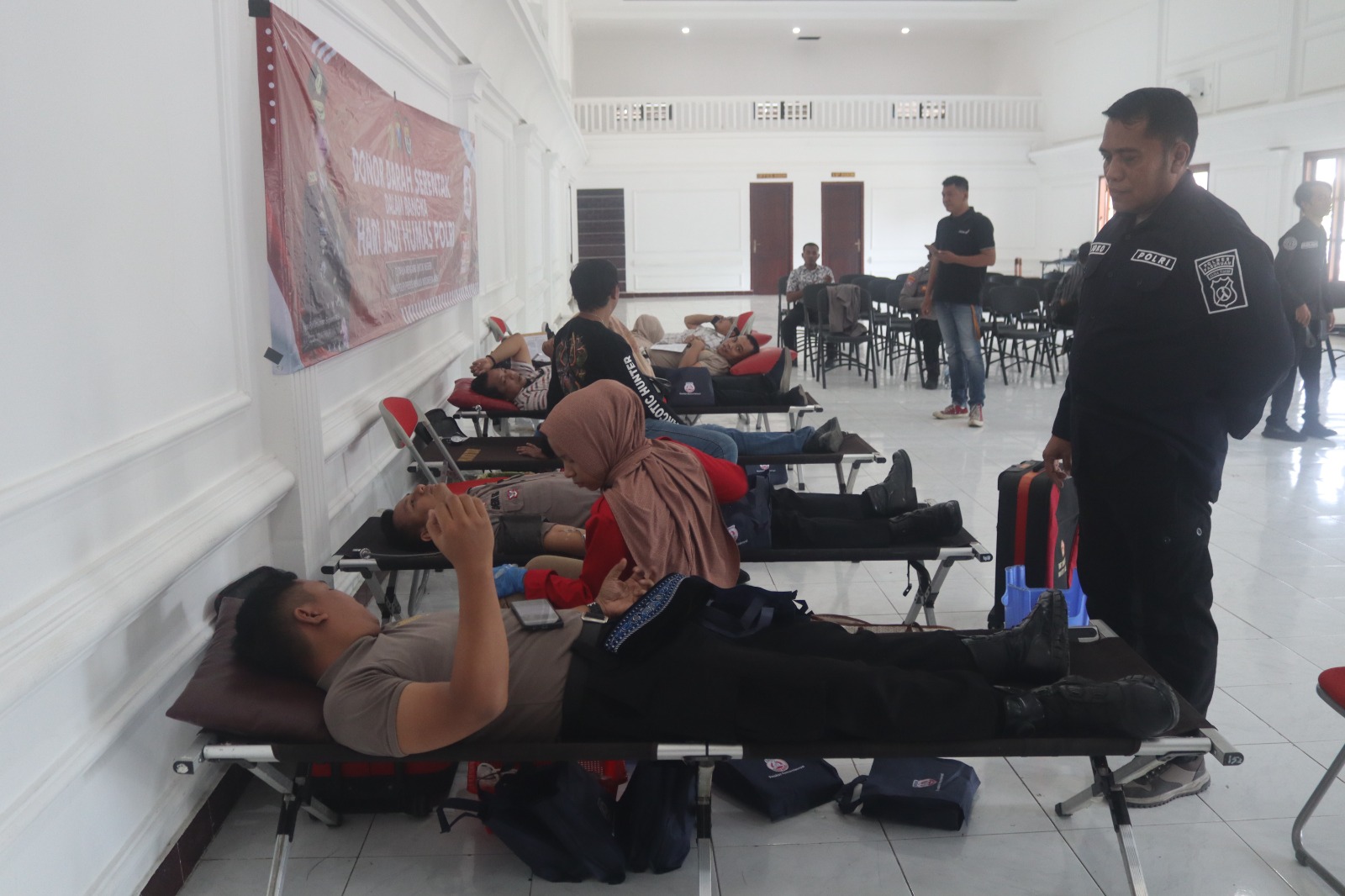 Rayakan HUT Ke-73, Humas Polres Pasuruan Gelar Donor Darah dengan Media