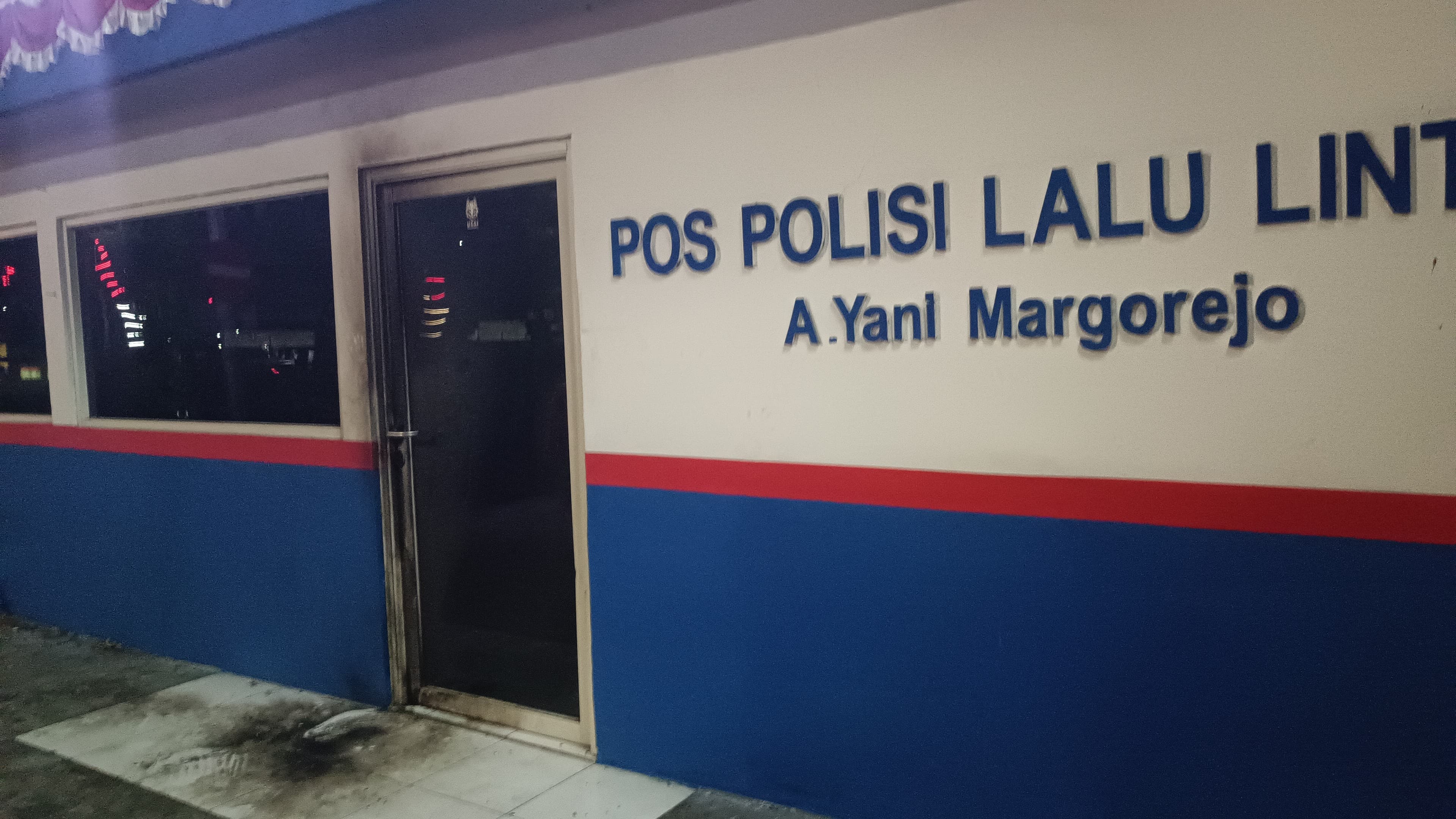 Pos Lantas Margorejo Surabaya Dibom Molotov Orang Tak Dikenal