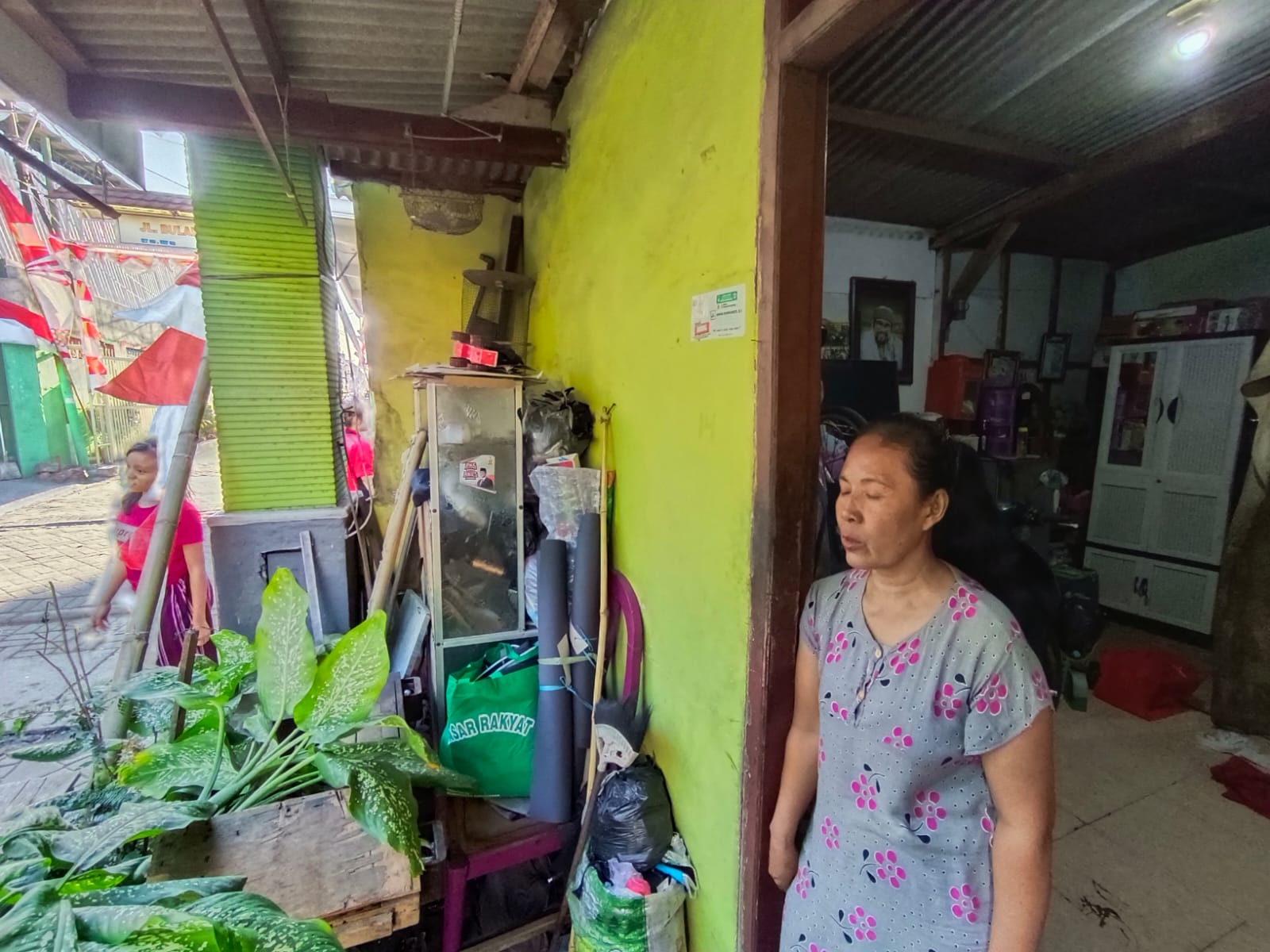 Kebakaran di Bulak Cumpat Barat Meludeskan Gudang Alfamart 