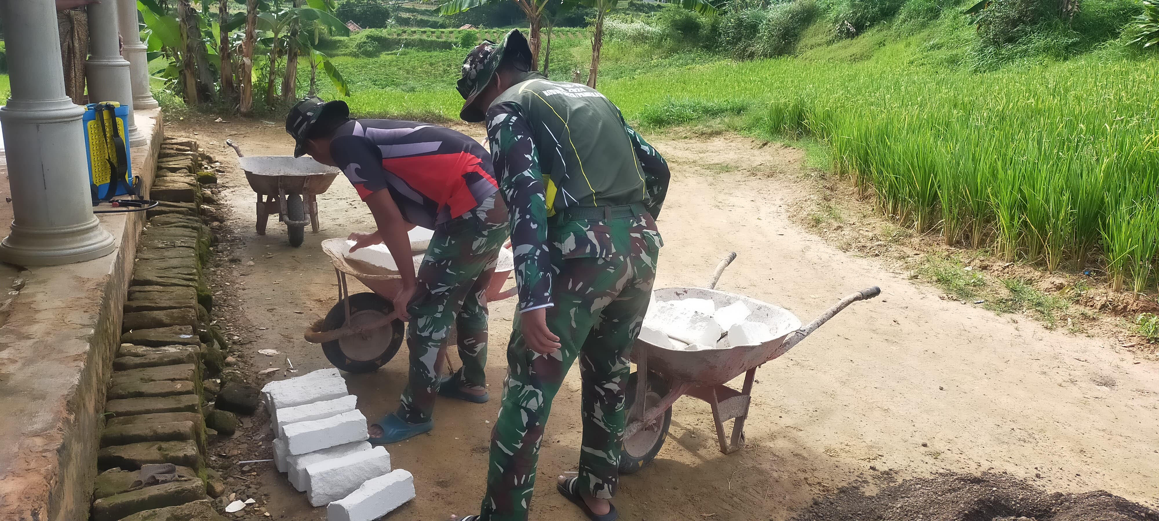 Satgas TMMD Angkut Bata, Rumah Sayyi Segera Terwujud