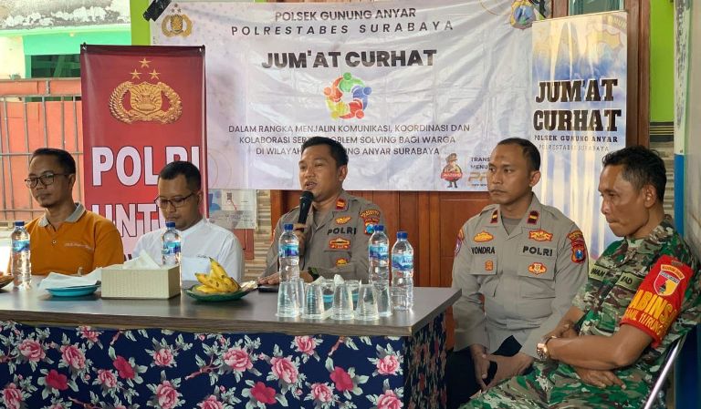 Jumat Curhat Polsek Gunung Anyar Ajak Warga Bersinergi Jaga Kamtibmas