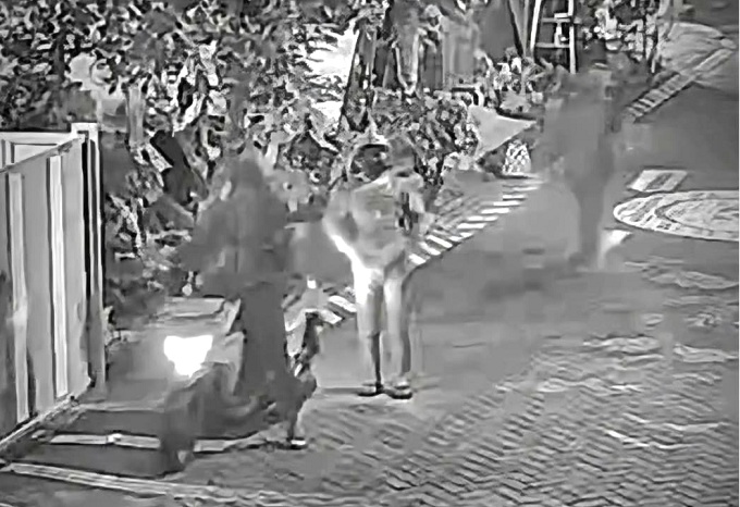 Maling Embat Motor Terekam CCTV, Aksinya Berlangsung 30 Menit di Pasuruan