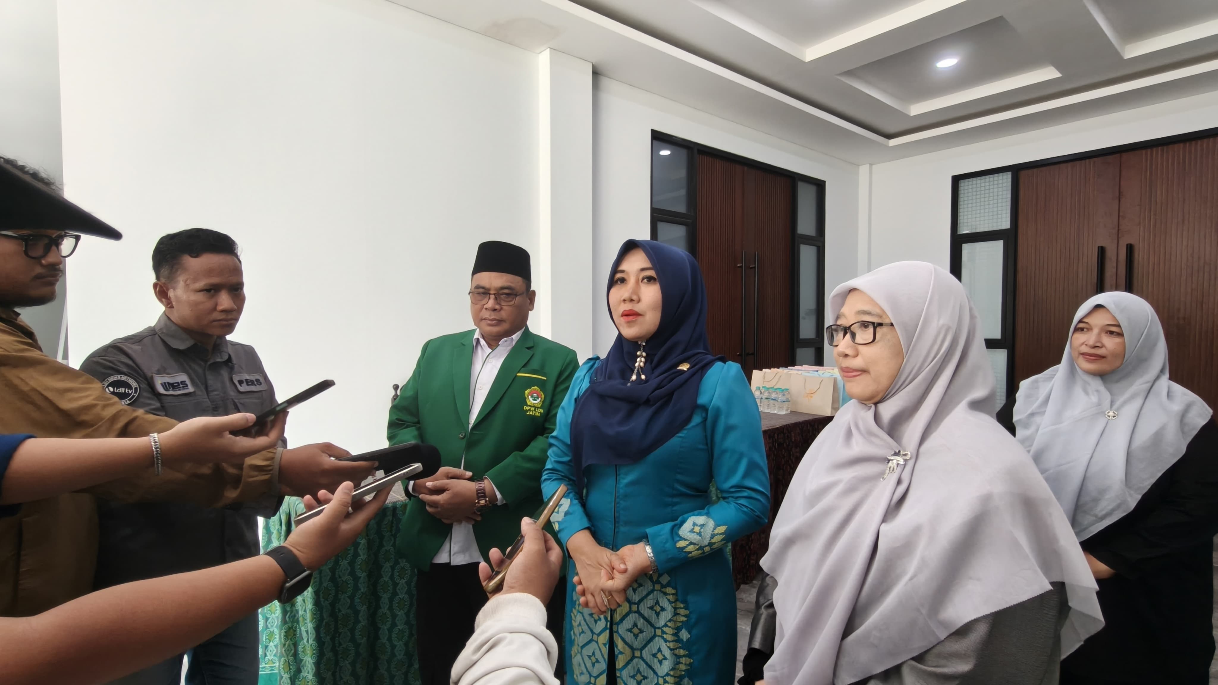 Ning Lia Ajak Ibu Jadi Benteng Anak dari Bahaya Dunia Digital
