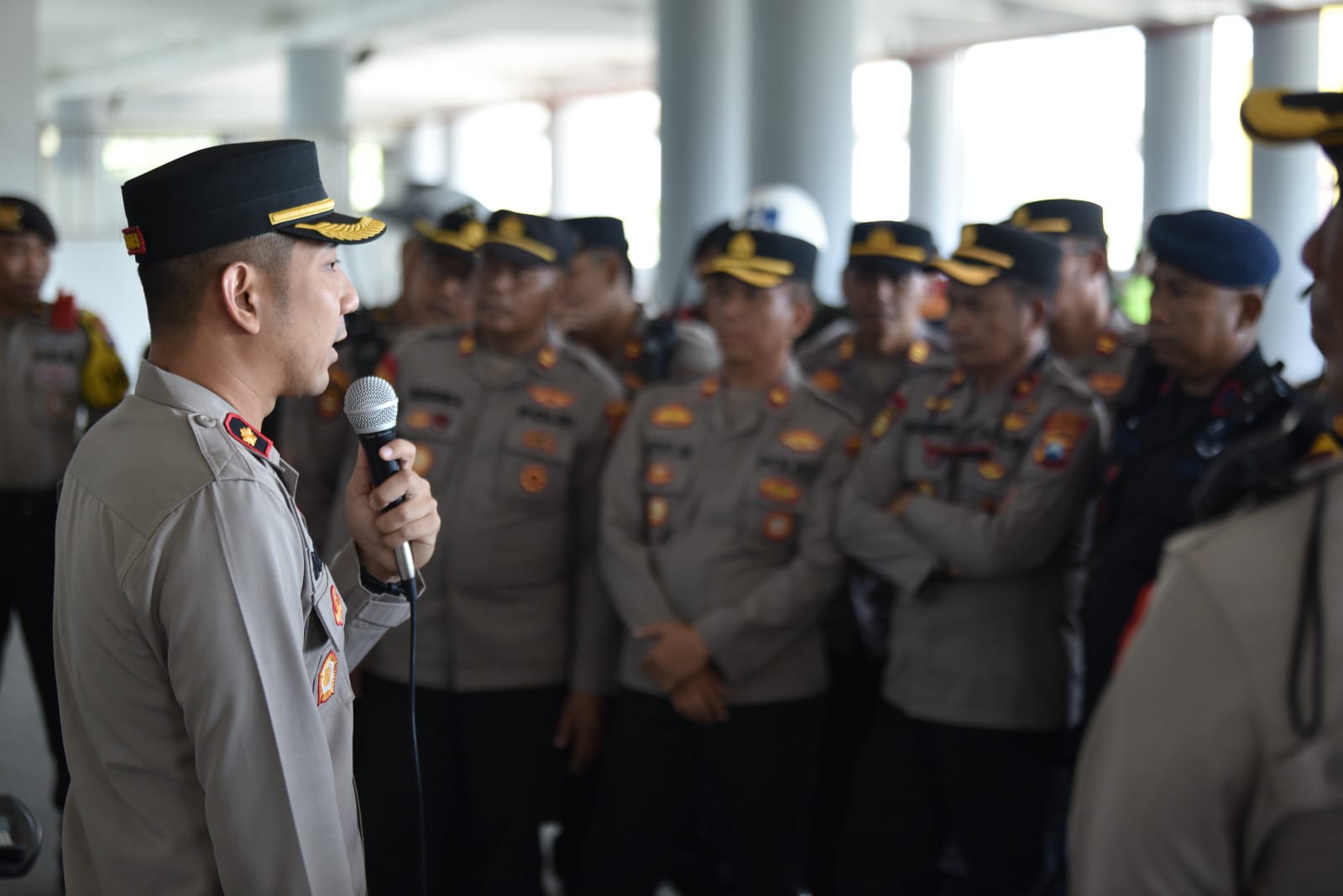 Kondusif, Polres Gresik Sukses Kawal Pertandingan Persik Kediri Vs Madura United