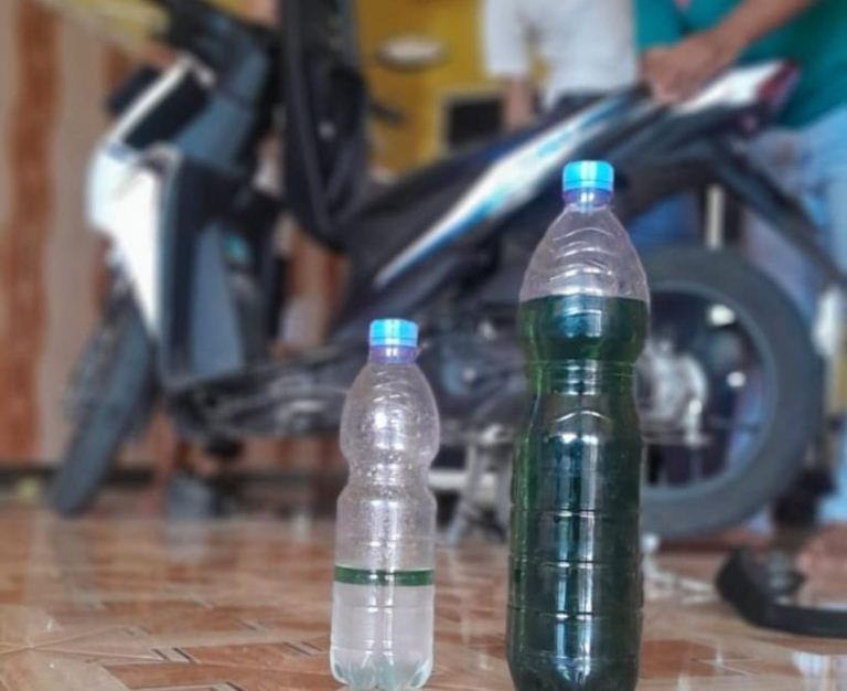 Warga Gresik Temukan Campuran Air di BBM Pertalite SPBU Sidojangkung Menganti