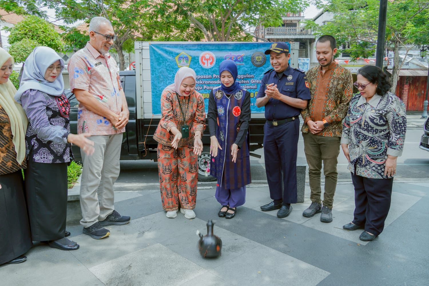 Belasan Produk UMKM Gresik Dipamerkan di China