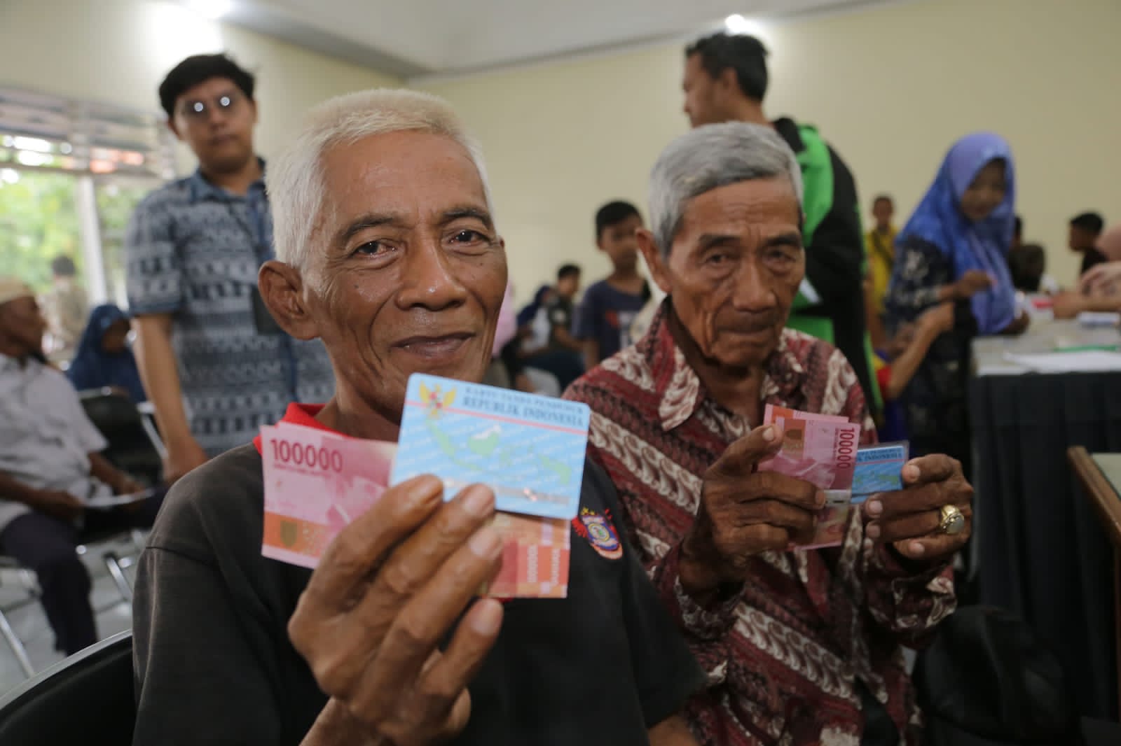 Penyaluran BLT Permakanan di Surabaya Periode Januari Capai 8.297 Orang