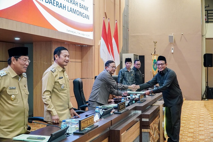 Tujuh Fraksi DPRD Lamongan Sepakat Dukung Raperda Perseroda BPR Bank Daerah Lamongan